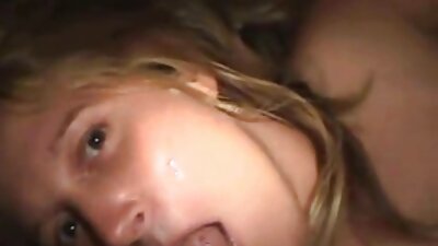 Өхөөрдөм залуу охин нууц сексийн бичлэг дээр дуусав