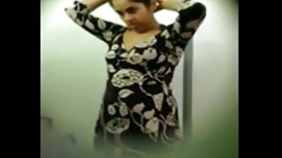 Тачаангуй Азийн Дэгдээхэйгээ авдаг Түүний Үсэрхэг Пусси Биеэ Хатуу